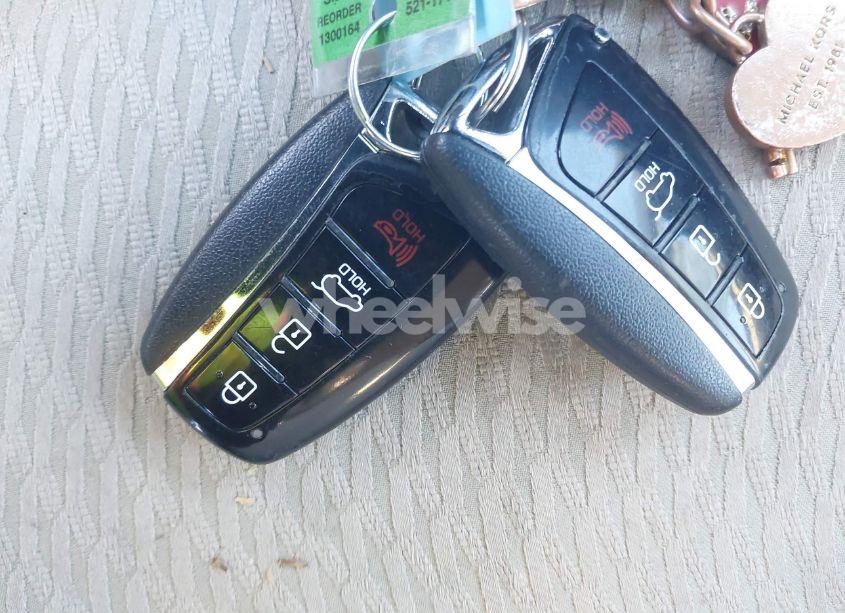 Photo 11 of 2018 Hyundai Santa FE SPORT 2.4L (VIN 5XYZUDLB2JG525542)