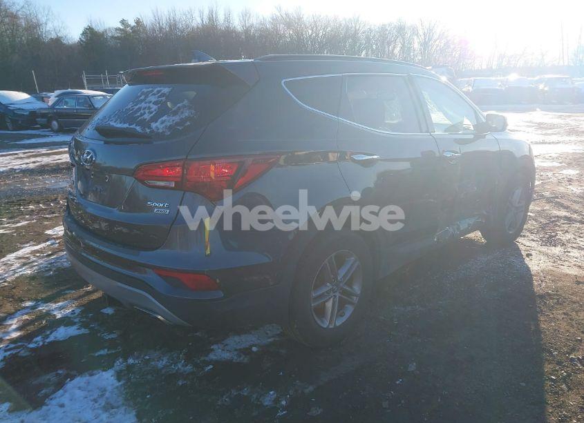 Photo 4 of 2018 Hyundai Santa FE SPORT 2.4L (VIN 5XYZUDLB2JG525542)