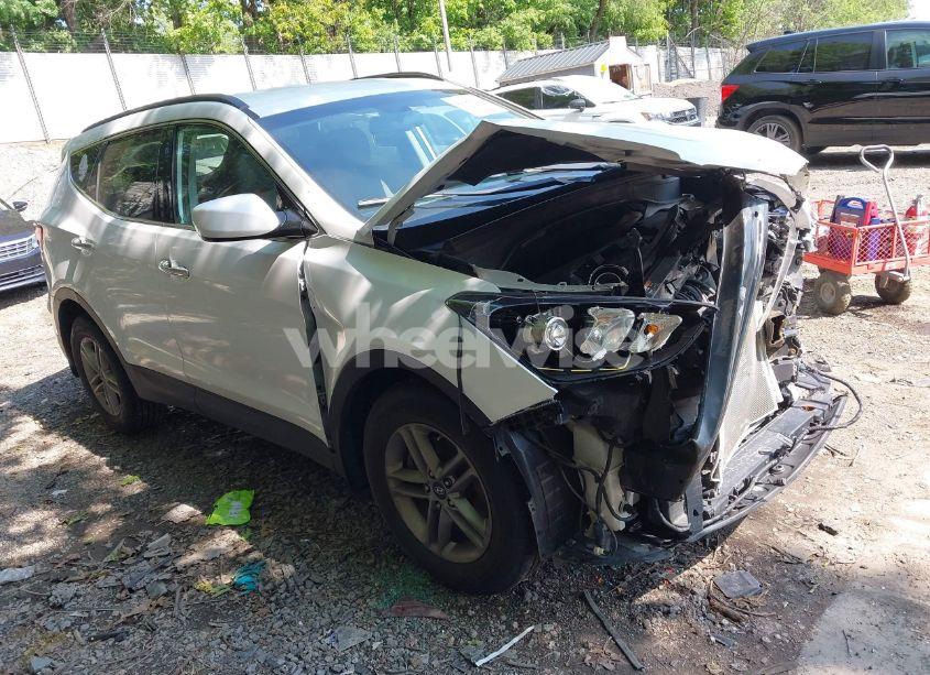 2017 Hyundai Santa FE SPORT 2.4L (VIN 5XYZUDLB3HG441370) main photo