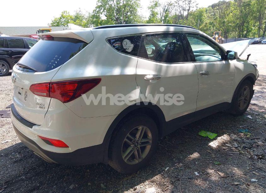 Photo 4 of 2017 Hyundai Santa FE SPORT 2.4L (VIN 5XYZUDLB3HG441370)