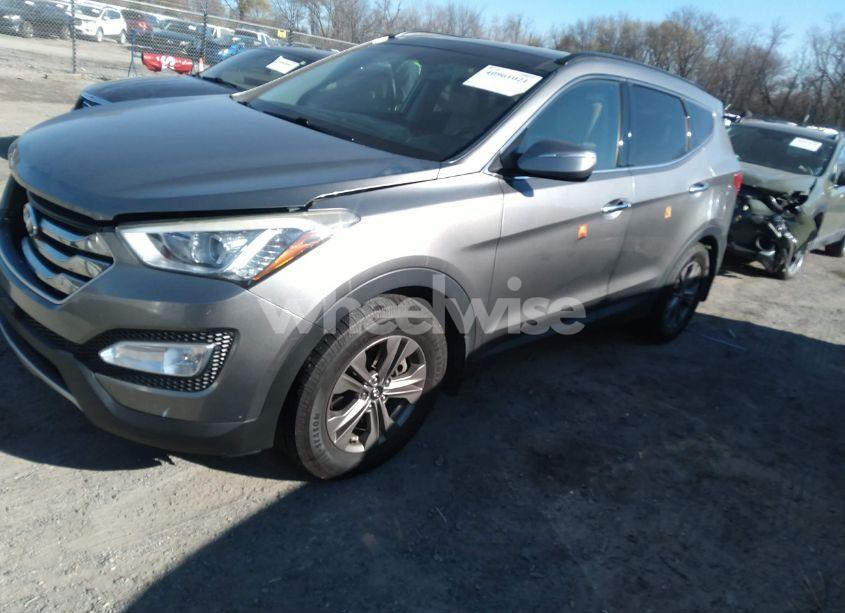 Photo 2 of 2016 Hyundai Santa FE SPORT 2.4L (VIN 5XYZUDLB4GG325240)