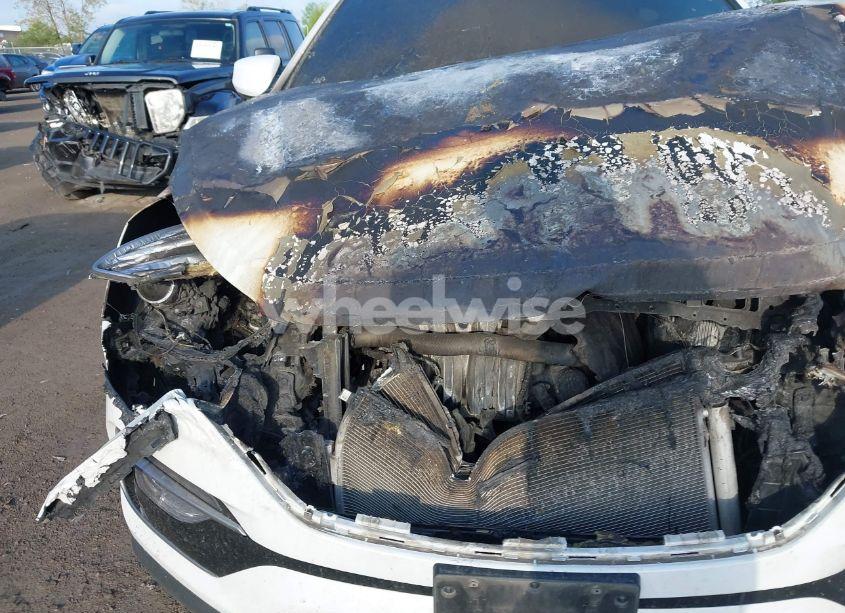 Photo 6 of 2017 Hyundai Santa FE SPORT 2.4L (VIN 5XYZUDLB4HG408748)