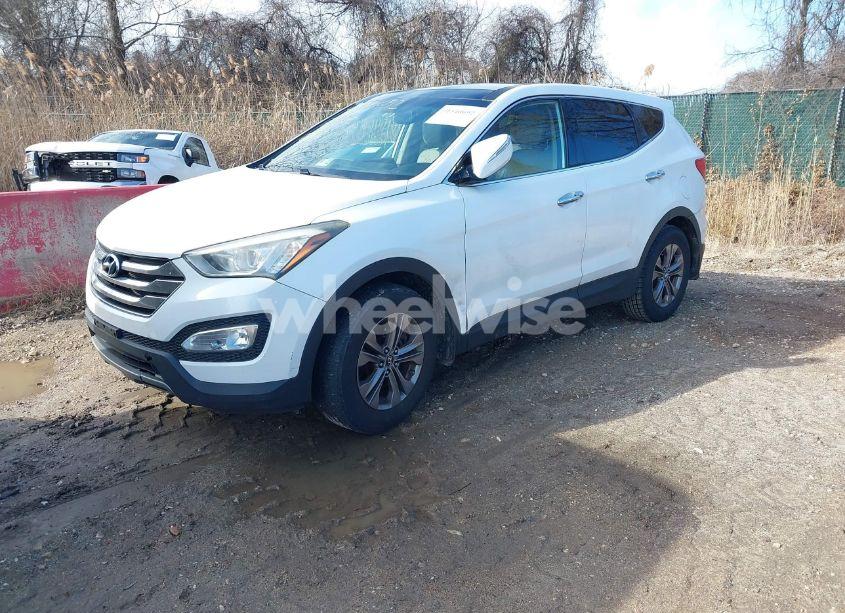 Photo 2 of 2013 Hyundai Santa FE SPORT (VIN 5XYZUDLB5DG029476)