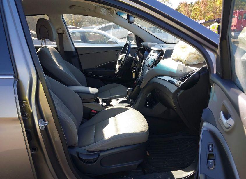 Photo 5 of 2014 Hyundai Santa FE SPORT 2.4L (VIN 5XYZUDLB5EG176687)