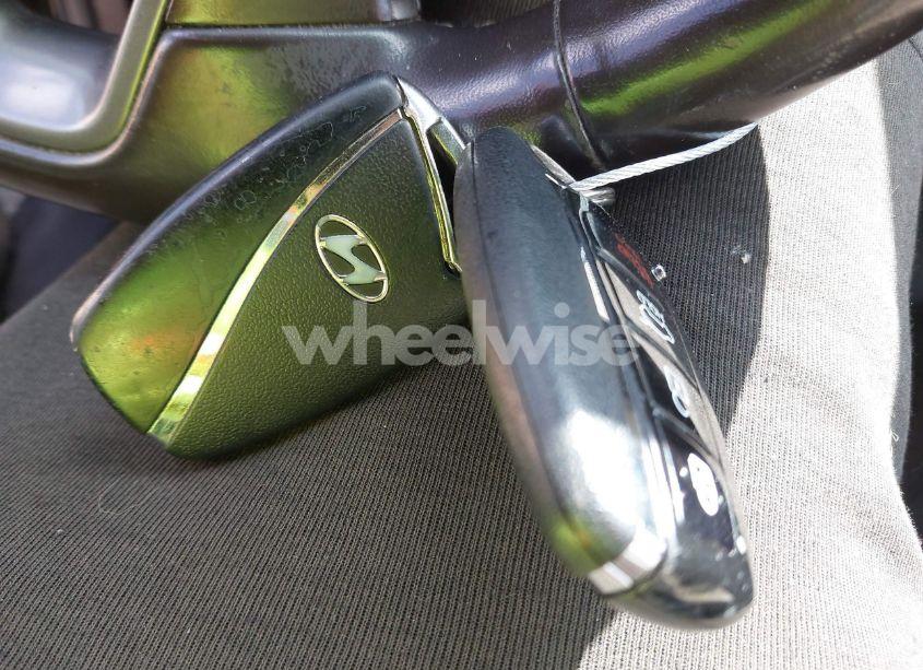 Photo 11 of 2017 Hyundai Santa FE SPORT 2.4L (VIN 5XYZUDLB6HG447194)