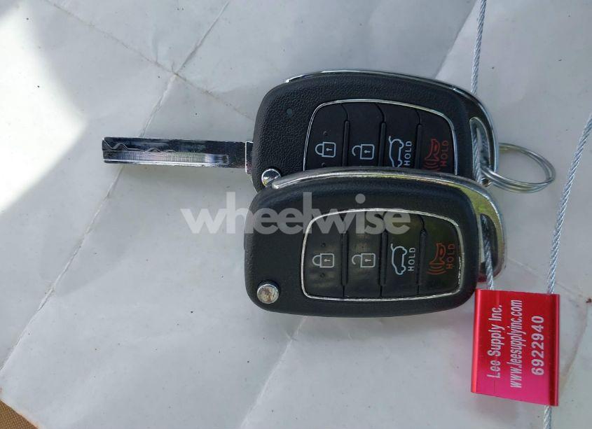 Photo 11 of 2017 Hyundai Santa FE SPORT 2.4L (VIN 5XYZUDLB7HG469642)