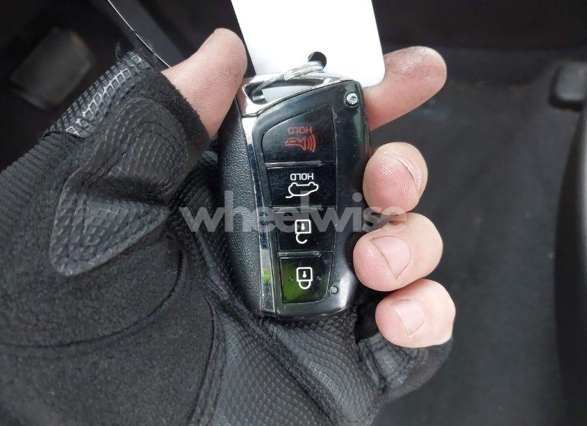 Photo 11 of 2018 Hyundai Santa FE SPORT 2.4L (VIN 5XYZUDLB7JG556883)