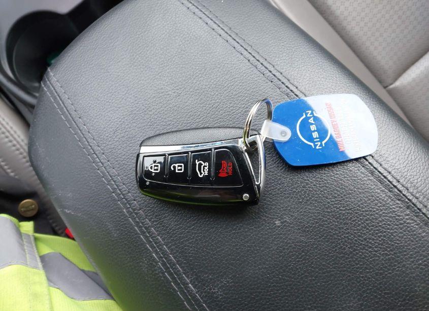 Photo 11 of 2013 Hyundai Santa FE SPORT (VIN 5XYZUDLBXDG028243)