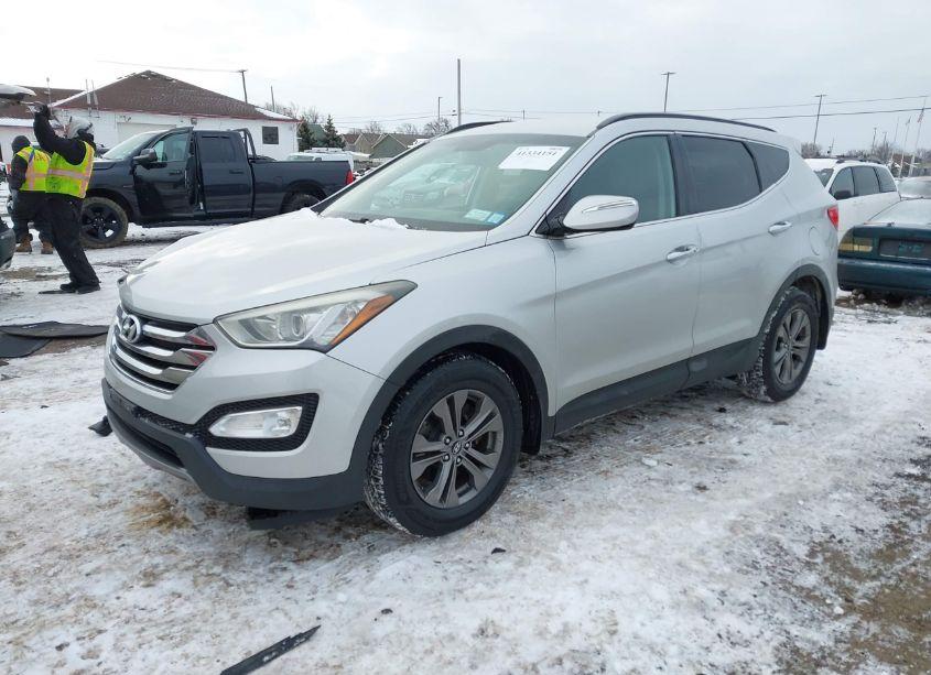 Photo 2 of 2013 Hyundai Santa FE SPORT (VIN 5XYZUDLBXDG028243)