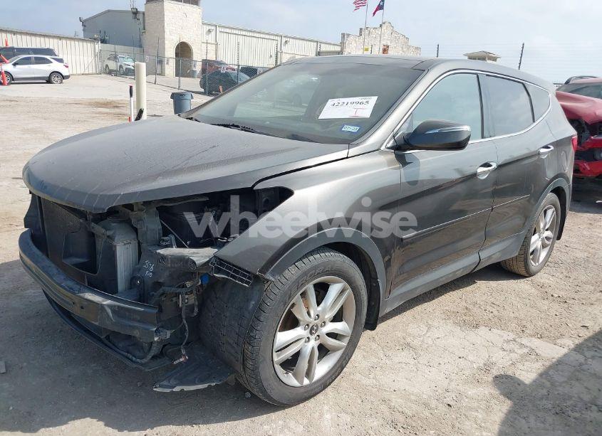 Photo 2 of 2013 Hyundai Santa FE SPORT 2.0T (VIN 5XYZW3LA7DG007989)