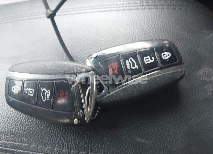 Photo 11 of 2017 Hyundai Santa FE SPORT 2.0T ULTIMATE (VIN 5XYZWDLA4HG388437)