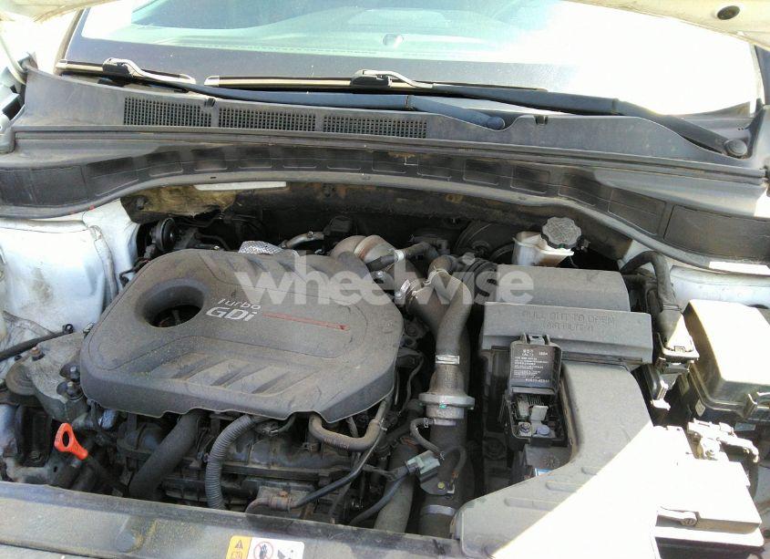 Photo 10 of 2017 Hyundai Santa FE SPORT (VIN 5XYZWDLA6HG424631)