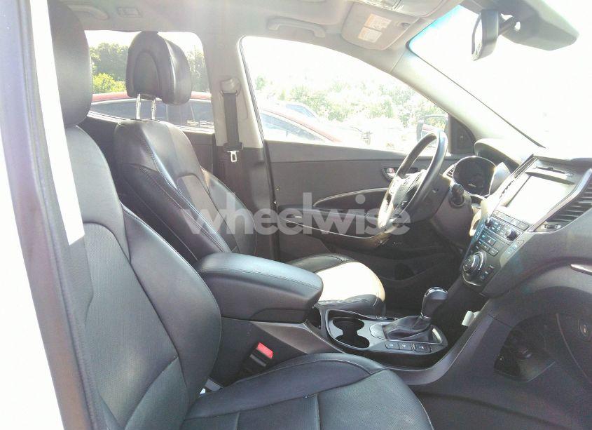 Photo 5 of 2017 Hyundai Santa FE SPORT (VIN 5XYZWDLA6HG424631)