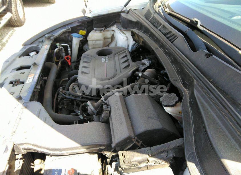 Photo 6 of 2017 Hyundai Santa FE SPORT (VIN 5XYZWDLA6HG424631)