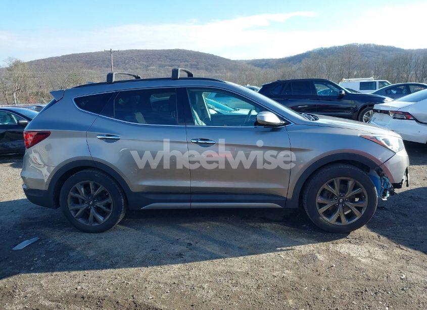 Photo 13 of 2018 Hyundai Santa FE SPORT 2.0T ULTIMATE (VIN 5XYZWDLA8JG524462)