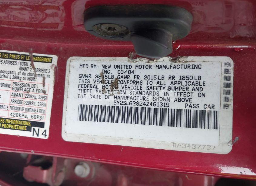 Photo 9 of 2004 Pontiac Vibe (VIN 5Y2SL62824Z461319)