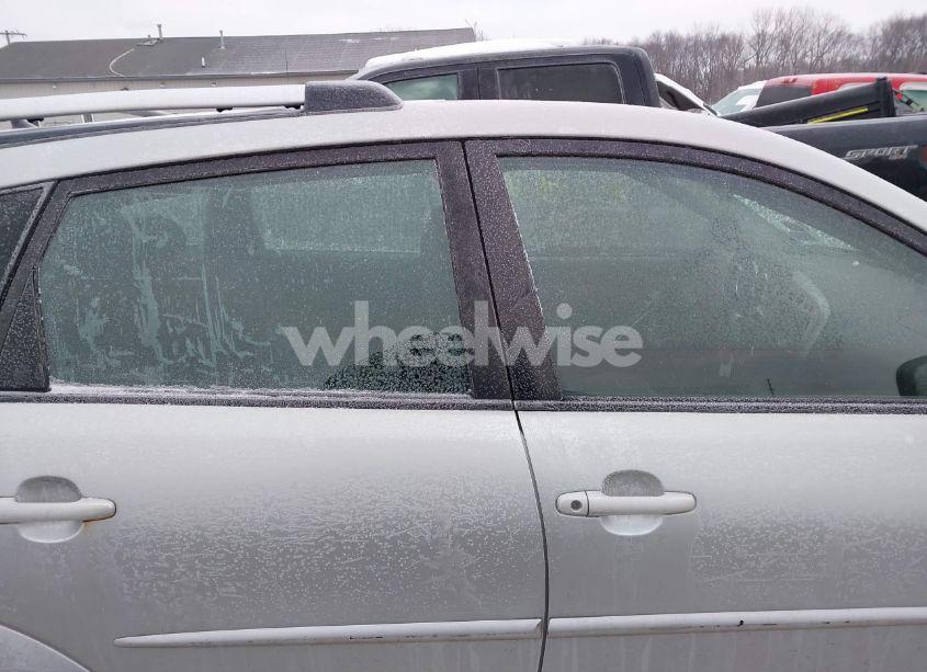 Photo 14 of 2003 Pontiac Vibe (VIN 5Y2SL62843Z425842)