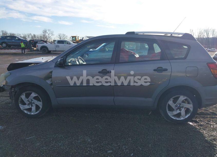 Photo 15 of 2003 Pontiac Vibe N/A (VIN 5Y2SL62843Z482350)