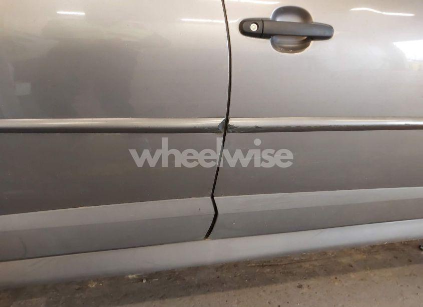 Photo 14 of 2004 Pontiac Vibe N/A (VIN 5Y2SL62874Z442233)