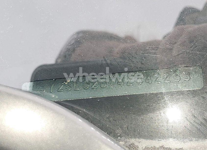 Photo 9 of 2004 Pontiac Vibe N/A (VIN 5Y2SL62874Z442233)