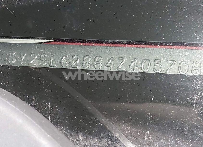 Photo 9 of 2004 Pontiac Vibe N/A (VIN 5Y2SL62884Z405708)