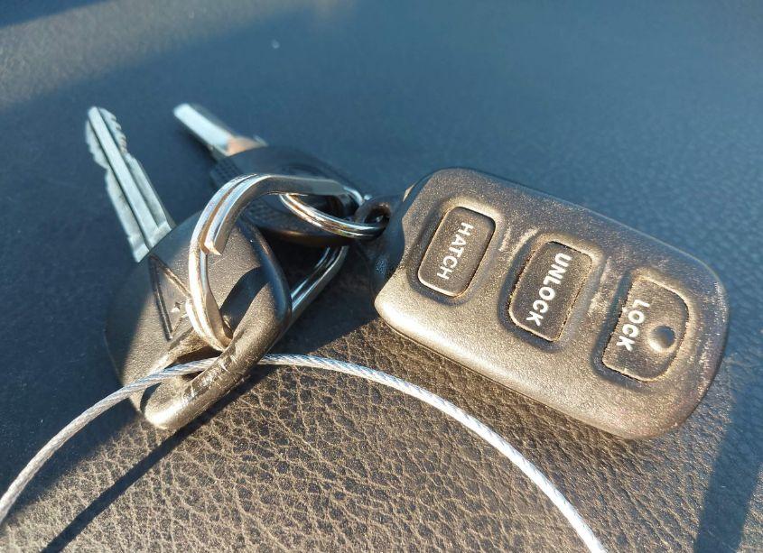 Photo 11 of 2004 Pontiac Vibe (VIN 5Y2SL628X4Z403099)