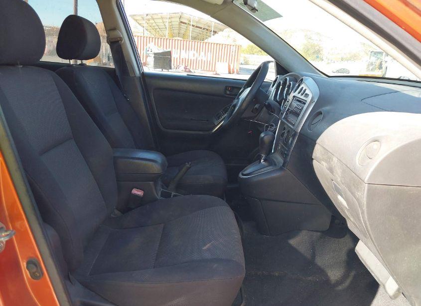 Photo 5 of 2004 Pontiac Vibe (VIN 5Y2SL628X4Z403099)