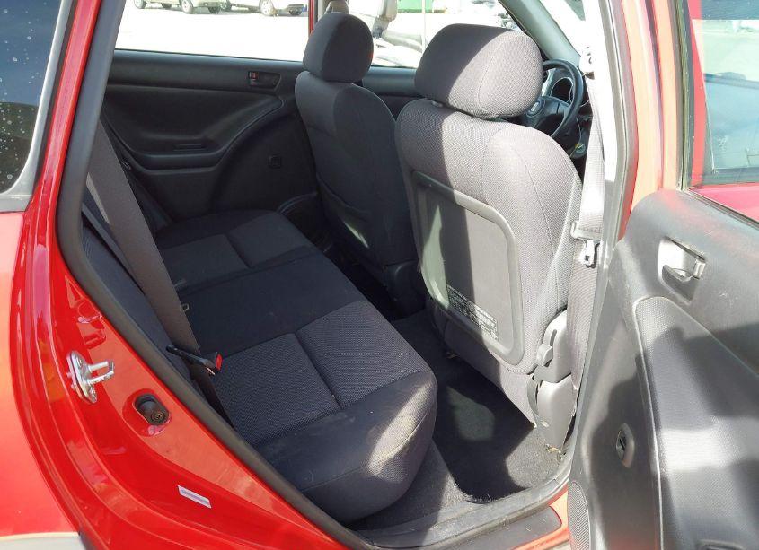 Photo 8 of 2004 Pontiac Vibe (VIN 5Y2SL628X4Z416614)