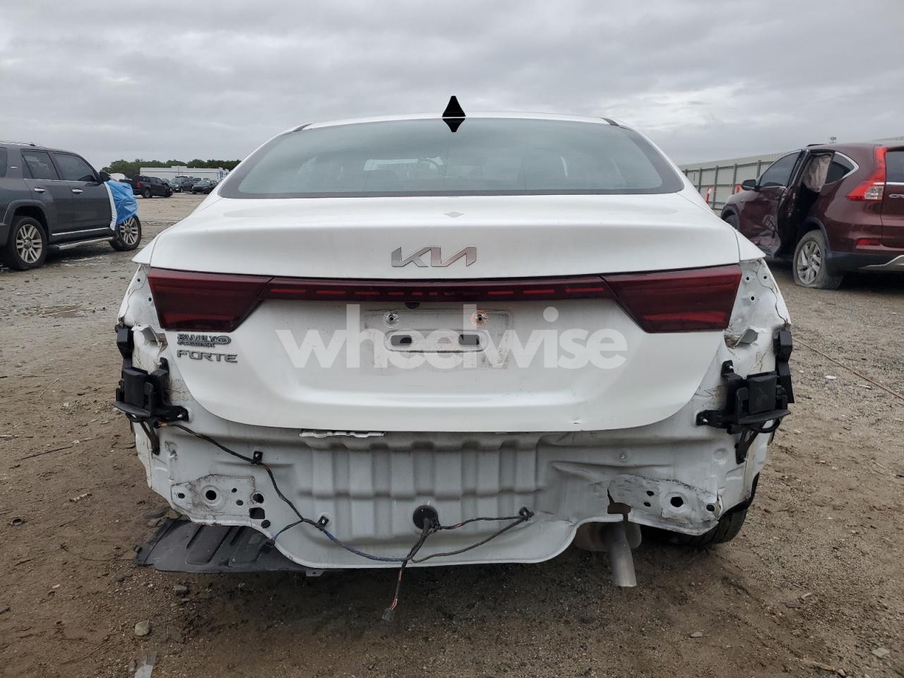 Photo 6 of 2023 KIA FORTE LX (VIN 5Y2SL63865Z447861)