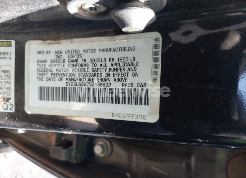 Photo 9 of 2005 Pontiac Vibe N/A (VIN 5Y2SL63875Z458822)