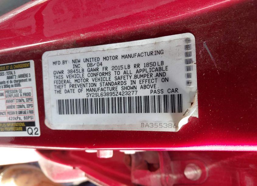 Photo 9 of 2005 Pontiac Vibe (VIN 5Y2SL63895Z423277)