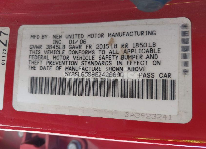 Photo 9 of 2006 Pontiac Vibe N/A (VIN 5Y2SL65896Z426890)