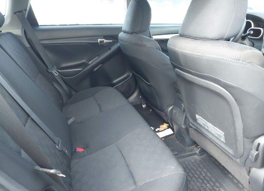 Photo 8 of 2009 Pontiac Vibe (VIN 5Y2SL67049Z472672)