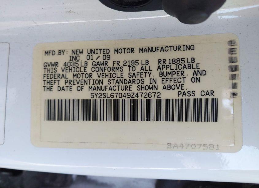 Photo 9 of 2009 Pontiac Vibe (VIN 5Y2SL67049Z472672)