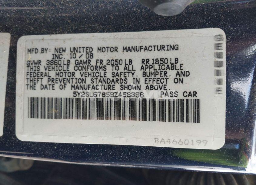 Photo 9 of 2009 Pontiac Vibe (VIN 5Y2SL67859Z458396)