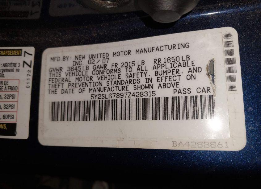 Photo 9 of 2007 Pontiac Vibe (VIN 5Y2SL67897Z428315)