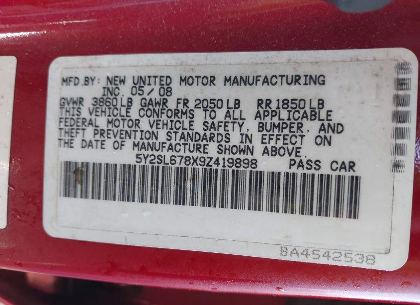 Photo 9 of 2009 Pontiac Vibe (VIN 5Y2SL678X9Z419898)