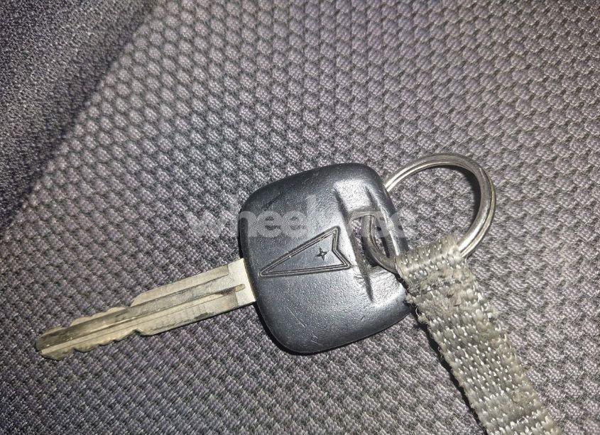 Photo 11 of 2003 Pontiac Vibe (VIN 5Y2SM64843Z446801)