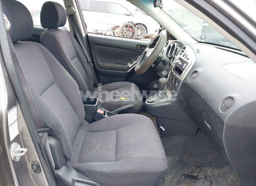 Photo 5 of 2004 Pontiac Vibe (VIN 5Y2SM64874Z435132)