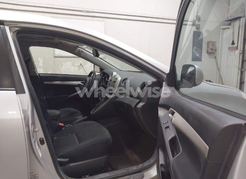 Photo 5 of 2009 Pontiac Vibe (VIN 5Y2SM67019Z416332)