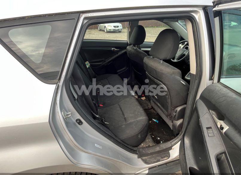 Photo 8 of 2009 Pontiac Vibe (VIN 5Y2SM67029Z409910)