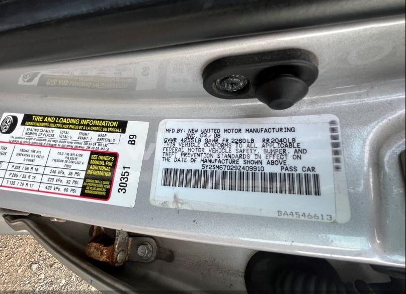 Photo 9 of 2009 Pontiac Vibe (VIN 5Y2SM67029Z409910)