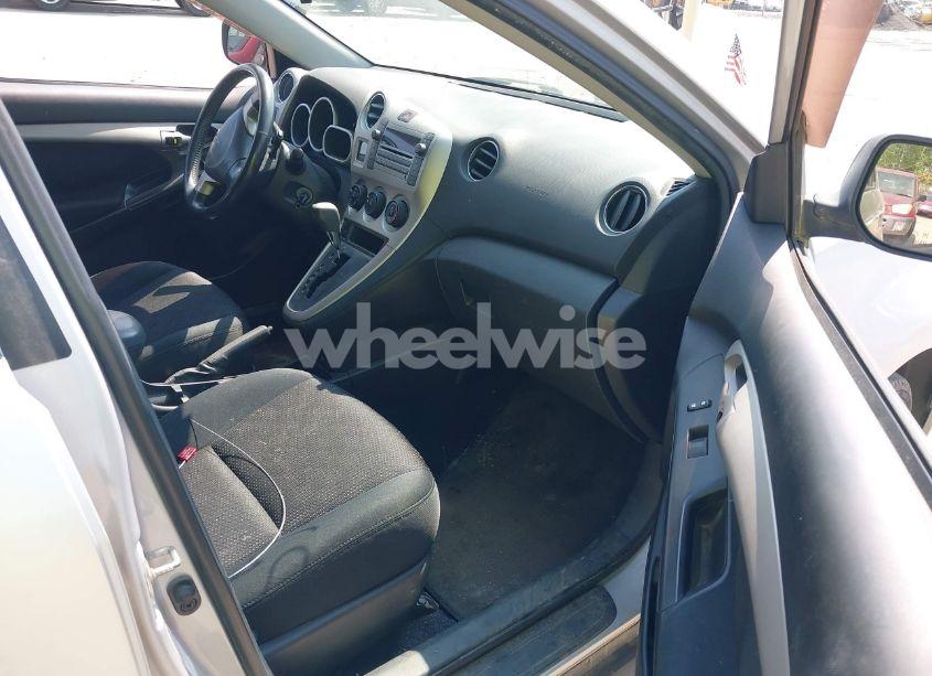 Photo 5 of 2009 Pontiac Vibe (VIN 5Y2SM67059Z447387)