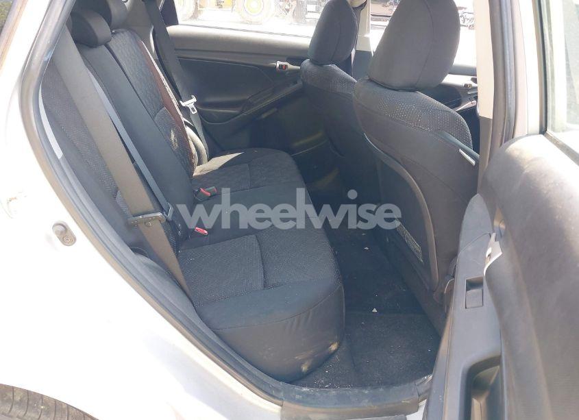 Photo 8 of 2009 Pontiac Vibe (VIN 5Y2SM67059Z447387)