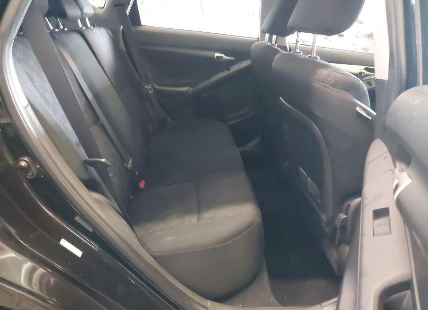 Photo 8 of 2009 Pontiac Vibe (VIN 5Y2SM67059Z458812)