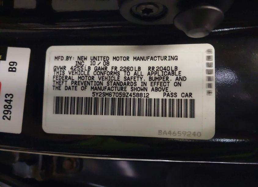 Photo 9 of 2009 Pontiac Vibe (VIN 5Y2SM67059Z458812)