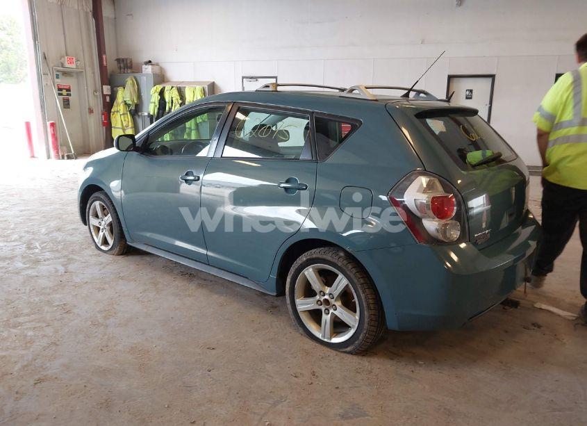 Photo 3 of 2009 Pontiac Vibe (VIN 5Y2SM670X9Z441097)