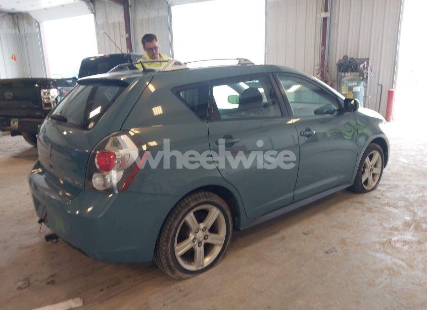 Photo 4 of 2009 Pontiac Vibe (VIN 5Y2SM670X9Z441097)