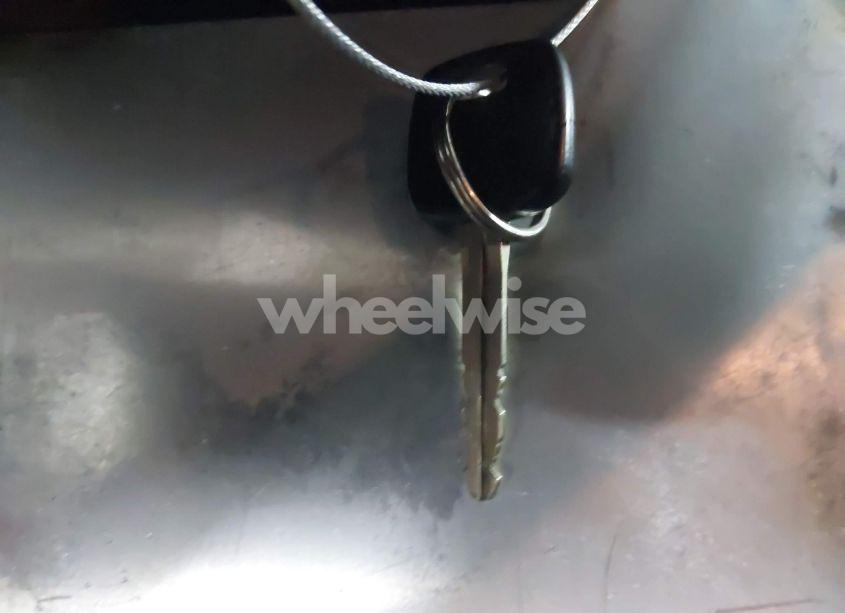 Photo 11 of 2009 Pontiac Vibe (VIN 5Y2SP67009Z456473)