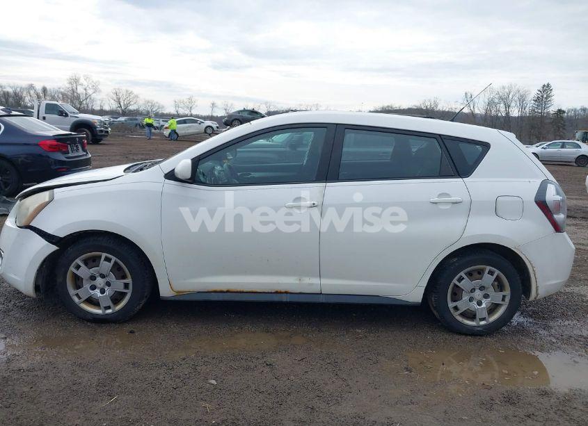 Photo 14 of 2009 Pontiac Vibe (VIN 5Y2SP67029Z439710)